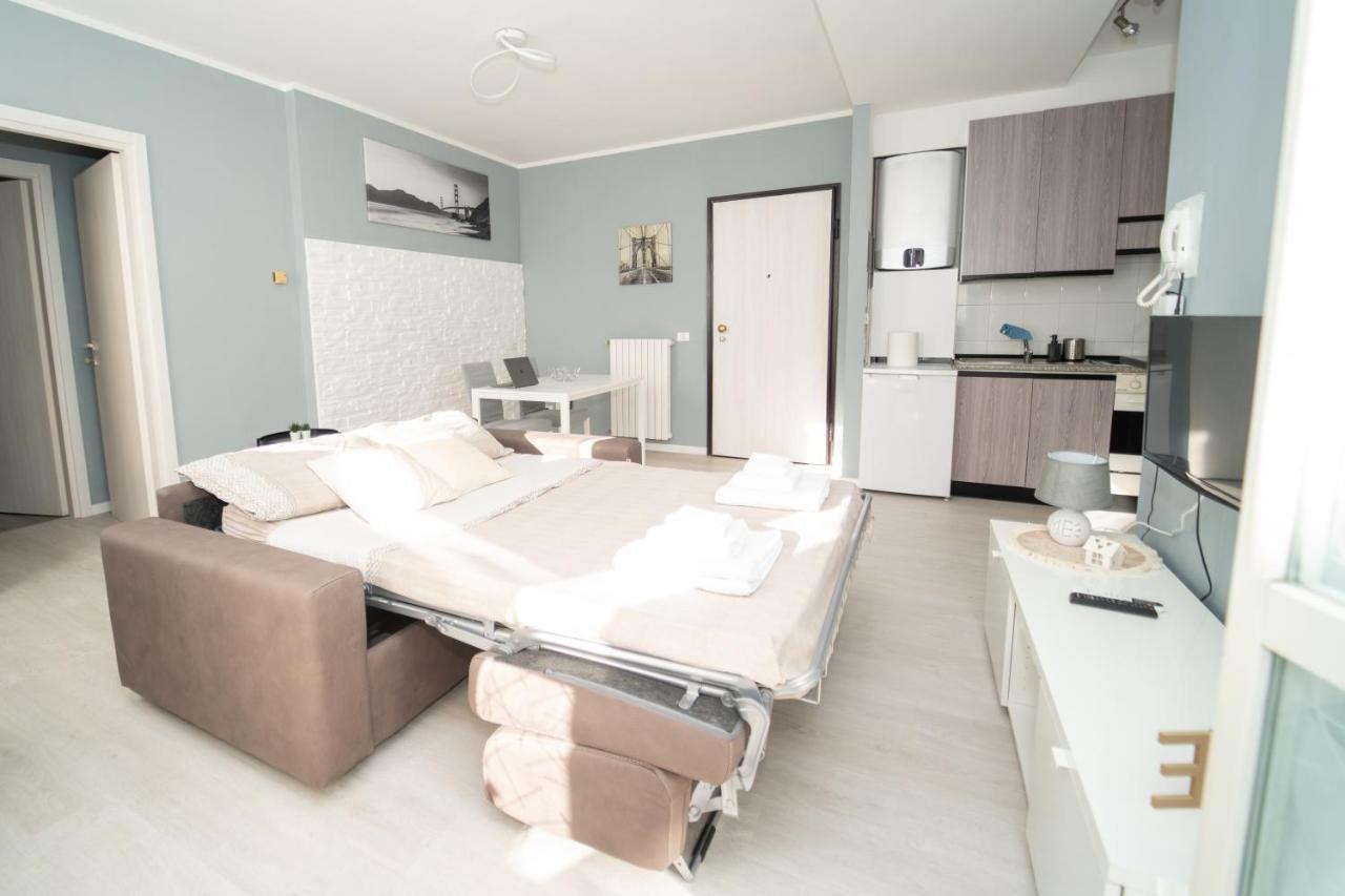 Appartamento Nuovo Vicino Aeroporto Malpensa Gallarate Buitenkant foto